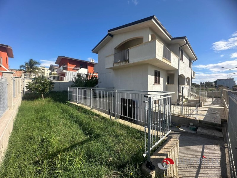Villa in Vendita a Melito di Porto Salvo, 300 m²