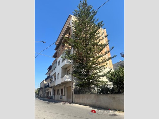 Monolocale in Vendita a Melito di Porto Salvo, 150 m²