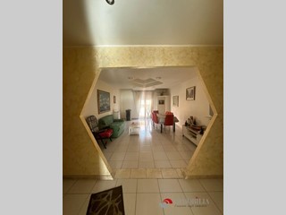 Appartamento in Vendita a Melito di Porto Salvo, 193 m²