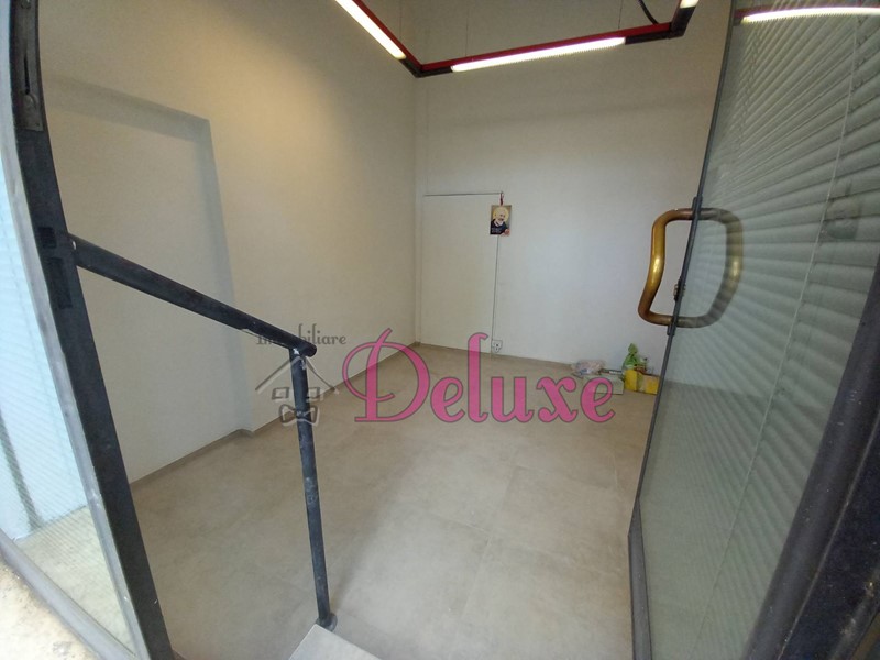 Immobile commerciale in Affitto a Macerata, 220€, 16 m²
