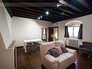 Trilocale in Affitto a Verona, 1'300€, 95 m²