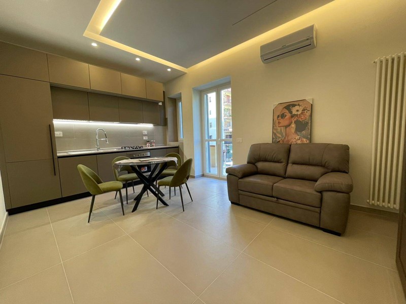 Bilocale in Affitto a Caserta, 650€, 60 m²