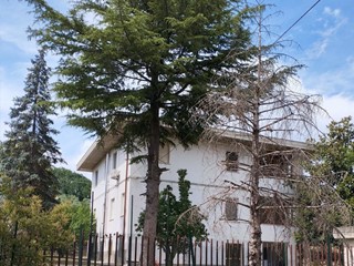 Quadrilocale in Vendita a Teramo, 109'000&euro;, 164 m²