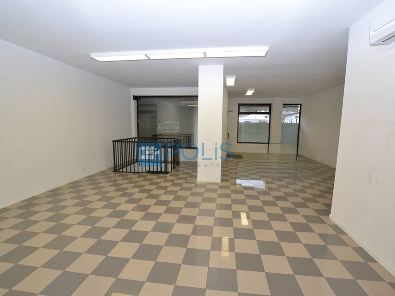 Immobile commerciale in Affitto a Loreggia, 550&euro;, 100 m²
