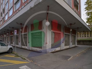 Immobile commerciale in Vendita a Rivoli, 229'000&euro;, 282 m²