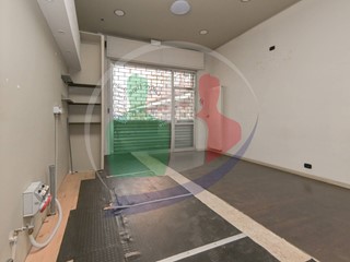Immobile commerciale in Vendita a Rivoli, 89'000&euro;, 97 m²
