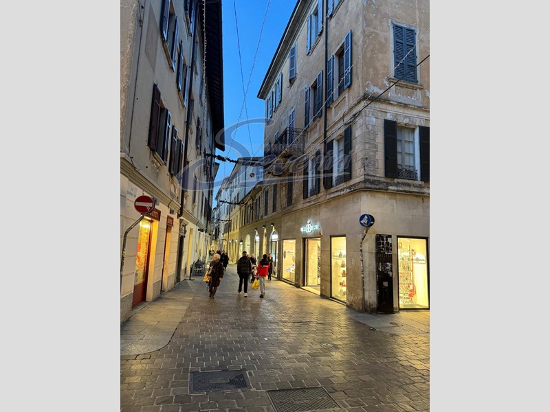 Bilocale in Vendita a Como, 180'000€, 55 m²