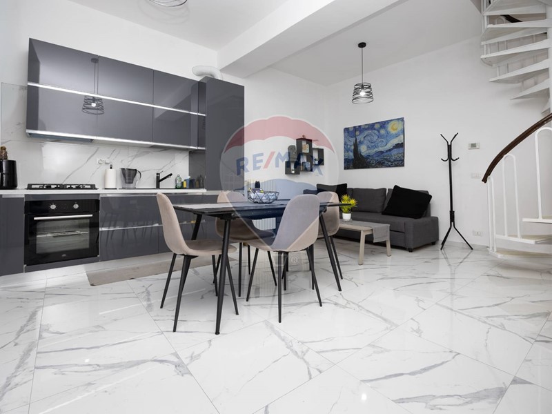 Bilocale in Vendita a Paderno Dugnano, 135'000&euro;, 65 m²