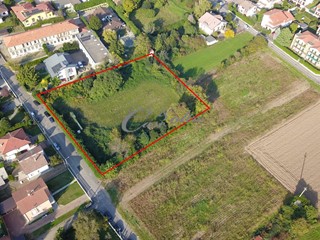 Terreno edificabile in Vendita a Cermenate, 370'000&euro;, 4100 m²