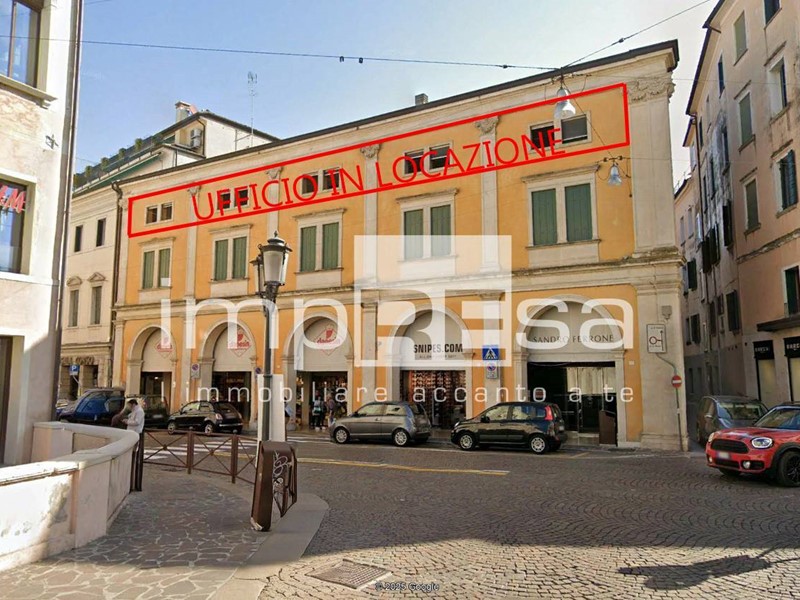 Ufficio in Affitto a Treviso, 3'200&euro;, 292 m²