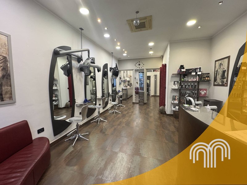 Immobile commerciale in Vendita a Torino, 159'000&euro;, 60 m²