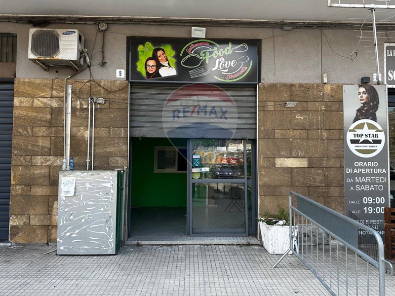 Immobile commerciale in Vendita a Catania, 49'000&euro;, 40 m²