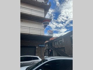 Appartamento in Vendita a Paternò, 100'000€, 156 m²