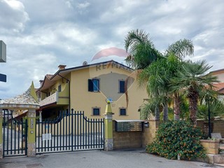 Trilocale in Vendita a Oliveri, 89'000€, 60 m²