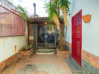 Casa Semi Indipendente in Vendita a Misterbianco, 150'000€, 120 m²