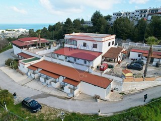 Appartamento in Vendita a Peschici, 1'030'000&euro;, 500 m²