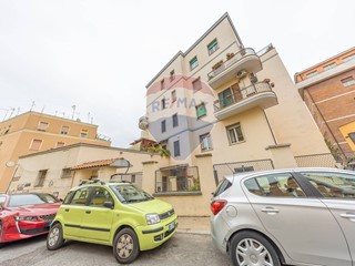 Trilocale in Vendita a Roma, 370'000€, 82 m²