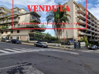Bilocale in Vendita a Catania, 135'000€, 70 m²