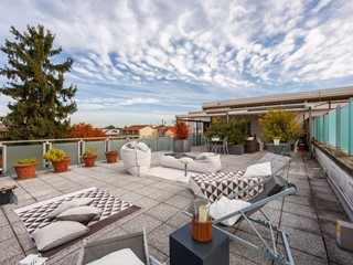 Attico in Vendita a Rivoli, 850'000&euro;, 391 m²