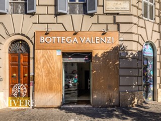 Attività commerciale in Vendita a Roma, 19'000€, 44 m²