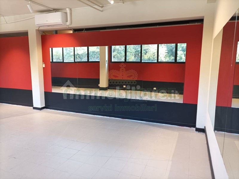 Laboratorio in Affitto a Bologna, 1'050€, 102 m²