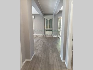 Ufficio in Affitto a Bologna, 1'750&euro;, 153 m²