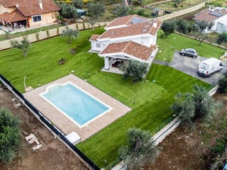 Villa in Affitto a Formello, 2'900€, 171 m²