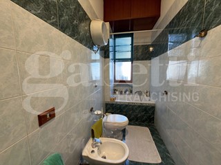 Appartamento in Vendita a Lecce, 258'000€, 230 m²