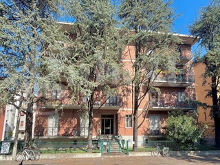 Trilocale in Vendita a Parma, 185'000€, 92 m², arredato