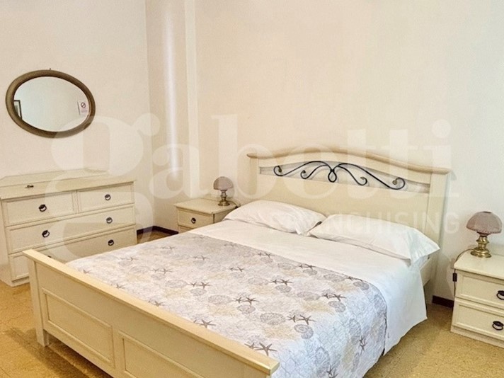 Attività commerciale in Vendita a Parma, 360 m²