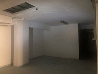 Negozio in Vendita a Siracusa, 182'000&euro;, 239 m²