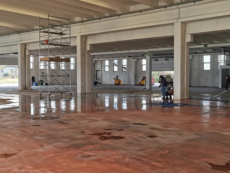 Capannone in Affitto a Colceresa, 8'000&euro;, 2000 m²