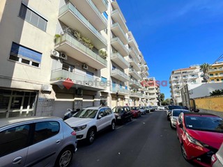 Quadrilocale in Vendita a Catania, 180'000€, 98 m²