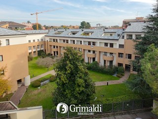 Appartamento in Vendita a Monza, 620'000€, 230 m²