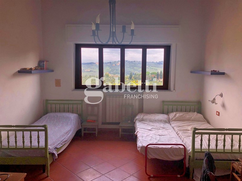 Casa Indipendente in Vendita a Lastra a Signa, 495'000&euro;, 260 m²