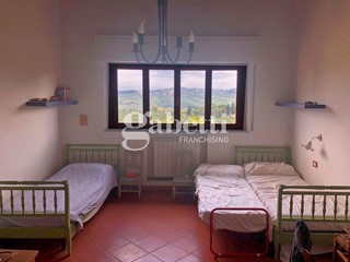 Casa Indipendente in Vendita a Lastra a Signa, 495'000&euro;, 260 m²