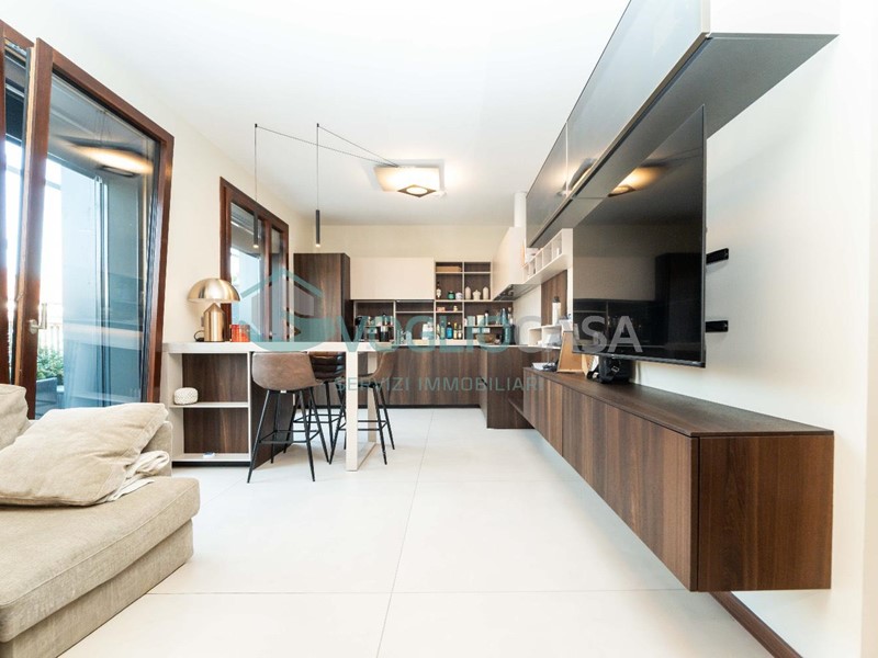 Trilocale in Affitto a Milano, 2'800€, 103 m², arredato