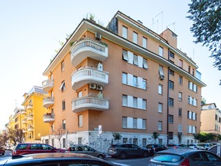 Bilocale in Vendita a Roma, 299'000€, 69 m²
