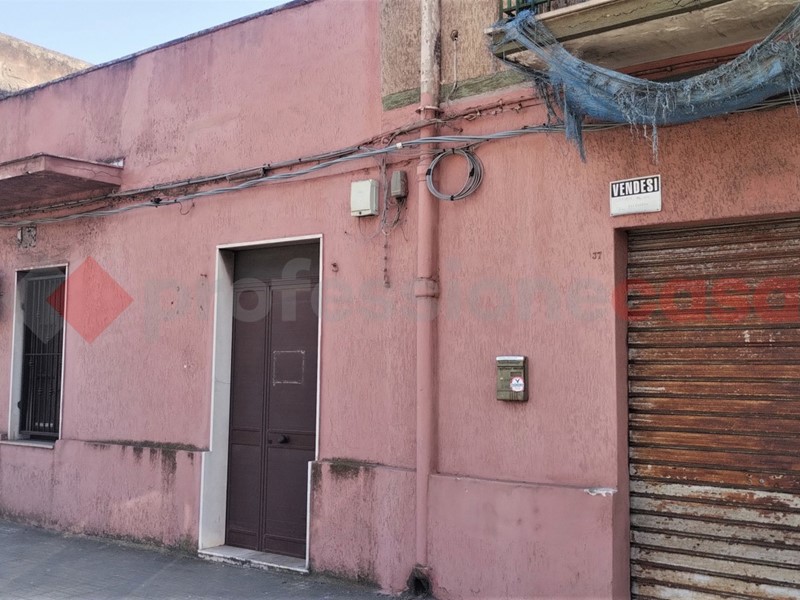 Bilocale in Vendita a Taranto, 38'000€, 51 m²