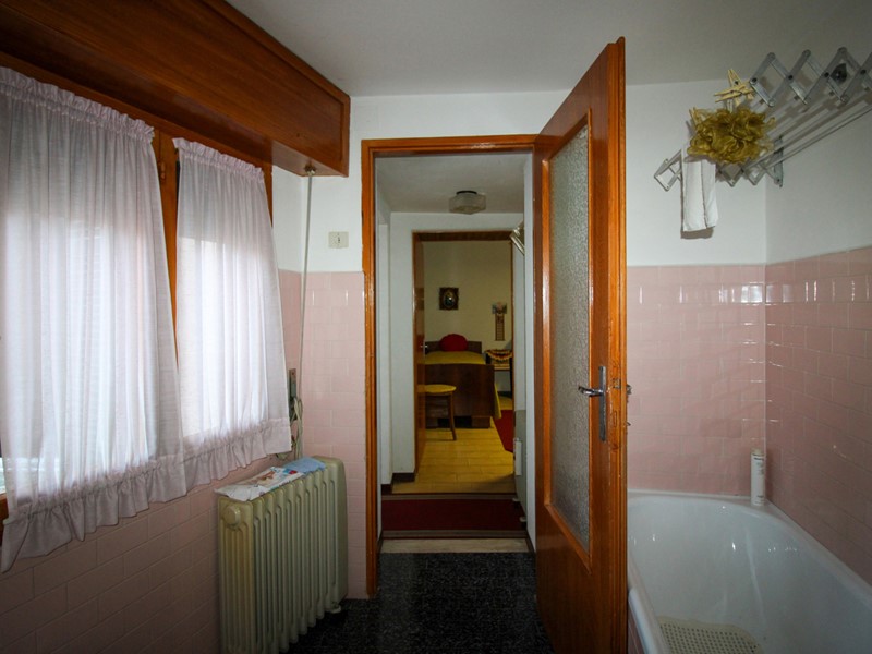 Casa Indipendente in Vendita a Alta Valle Intelvi, 95'000&euro;, 180 m²