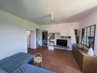 Quadrilocale in Vendita a Santo Stefano di Magra, zona Ponzano Superiore, 215'000€, 124 m²