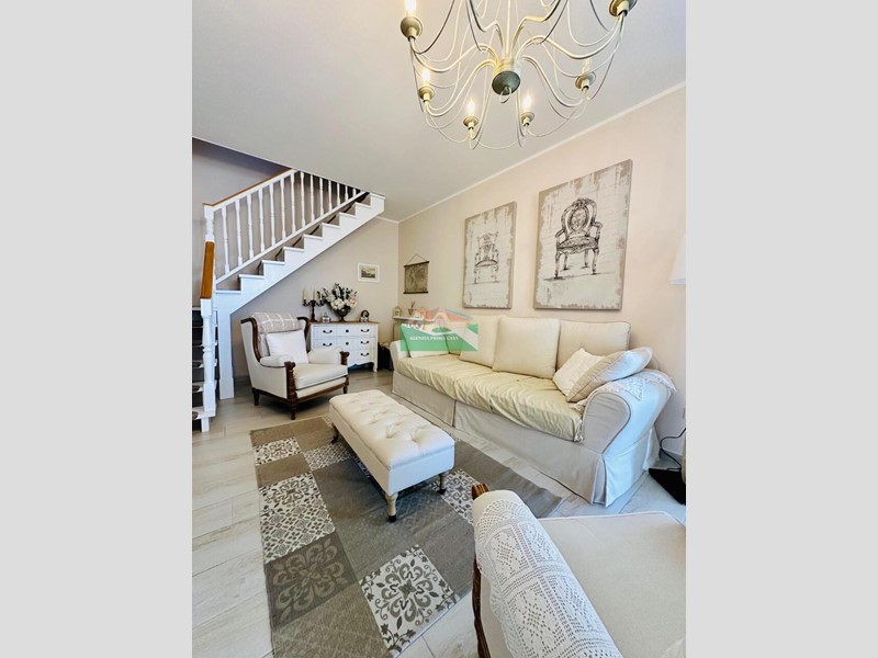 Casa Semi Indipendente in Vendita a Ravenna, 315'000&euro;, 145 m², arredato, con Box