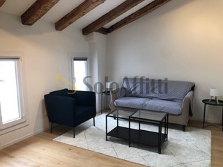 Trilocale in Affitto a Trieste, zona Stazione, 1'100&euro;, 78 m², arredato