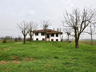 Casa Indipendente in Vendita a Galliera, 239'000€, 250 m², con Box