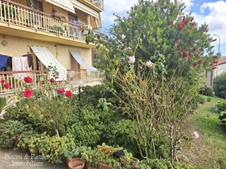 Quadrilocale in Vendita a Tuoro sul Trasimeno, 95'000€, 90 m², con Box