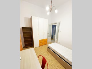 Stanza in Affitto a Sassari, 300€, 110 m², arredato