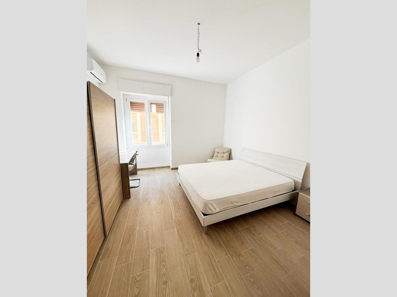 Stanza in Affitto a Sassari, 330€, 120 m², arredato