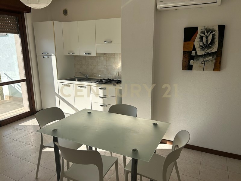 Trilocale in Vendita a San Bonifacio, 95'000€, 55 m², arredato, con Box