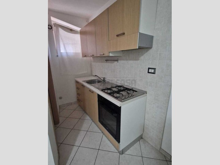 Bilocale in Affitto a Mercato San Severino, zona centro, 400&euro;, 30 m²