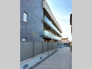 Trilocale in Affitto a Roma, zona Ostia, 1'490€, 85 m²